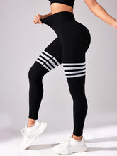 Cargar imagen en el visor de la galería, Legging push up cintura V con rayas