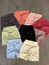 Cargar imagen en el visor de la galería, Short con bolsillos Mia