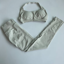 Cargar imagen en el visor de la galería, Set deportivo legging +bra corto