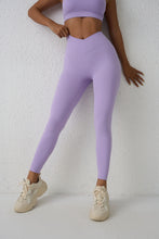 Cargar imagen en el visor de la galería, Legging cintura V con bolsillos