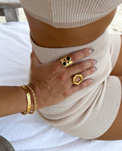 Cargar imagen en el visor de la galería, Anillo Ola dorada