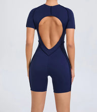 Cargar imagen en el visor de la galería, Mono corto espalda V con realce