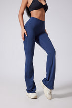 Cargar imagen en el visor de la galería, Legging campana talle alto Lismay