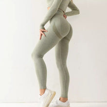 Cargar imagen en el visor de la galería, Legging push up con goma style 1