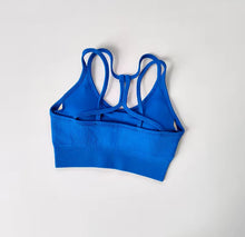 Cargar imagen en el visor de la galería, Top push up canalé