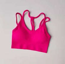 Cargar imagen en el visor de la galería, Top push up canalé