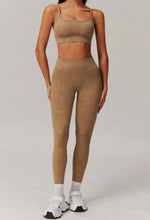 Cargar imagen en el visor de la galería, Yoga set printed