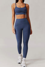 Cargar imagen en el visor de la galería, Yoga set printed