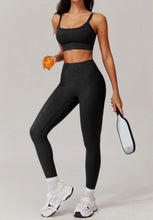 Cargar imagen en el visor de la galería, Yoga set printed