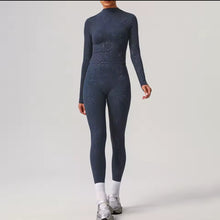 Cargar imagen en el visor de la galería, Yoga set printed