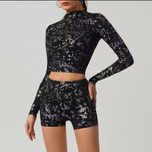 Cargar imagen en el visor de la galería, Yoga set printed