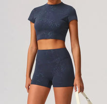 Cargar imagen en el visor de la galería, Yoga set printed