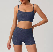 Cargar imagen en el visor de la galería, Yoga set printed