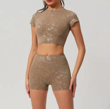 Cargar imagen en el visor de la galería, Yoga set printed