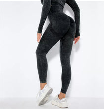 Cargar imagen en el visor de la galería, Leggings pintados