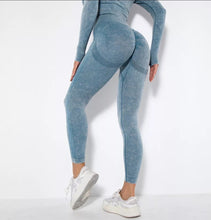 Cargar imagen en el visor de la galería, Leggings pintados