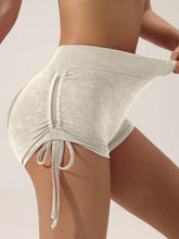 Cargar imagen en el visor de la galería, Pantalón corto deslavado con cordón
