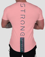 Cargar imagen en el visor de la galería, T-shirt Strong
