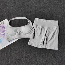 Cargar imagen en el visor de la galería, Set deportivo short con bra corto
