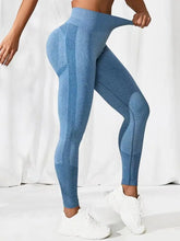 Cargar imagen en el visor de la galería, Legging push up peach perfect
