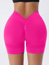Cargar imagen en el visor de la galería, Pantalones cortos de yoga cintura V
