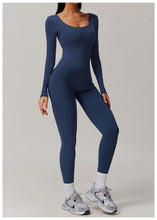 Cargar imagen en el visor de la galería, Long sleeve jumpsuit with pockets
