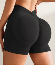 Cargar imagen en el visor de la galería, Peach perfect short
