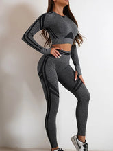 Cargar imagen en el visor de la galería, Set yoga long sleeve
