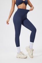 Cargar imagen en el visor de la galería, Legging talle alto Lismay
