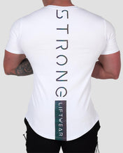 Cargar imagen en el visor de la galería, T-shirt Strong
