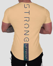 Cargar imagen en el visor de la galería, T-shirt Strong
