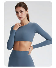 Cargar imagen en el visor de la galería, Top de yoga con sujetador incorporado
