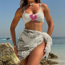 Cargar imagen en el visor de la galería, Conjunto Bikini de 3 piezas con flores
