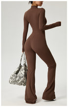 Cargar imagen en el visor de la galería, Mono acampanado de manga larga
