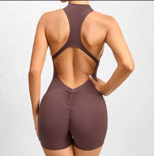 Cargar imagen en el visor de la galería, Jumpsuit ruched short
