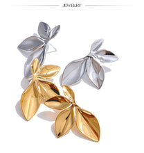 Cargar imagen en el visor de la galería, Variedad de pendientes Flower Bloom
