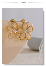 Cargar imagen en el visor de la galería, Variedad de pendientes Flower Bloom
