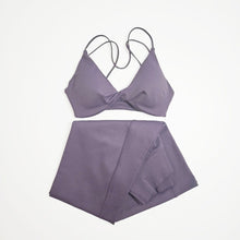 Cargar imagen en el visor de la galería, set tops + leggings campana
