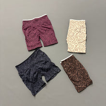 Lade das Bild in den Galerie-Viewer, Set Animal Print Corto
