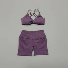 Lade das Bild in den Galerie-Viewer, Bloom Fit (short + top corto)
