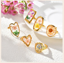 Cargar imagen en el visor de la galería, Anillo flowers
