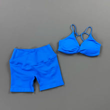 Lade das Bild in den Galerie-Viewer, Bloom Fit (short + top corto)
