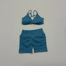 Lade das Bild in den Galerie-Viewer, Bloom Fit (short + top corto)
