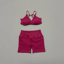 Lade das Bild in den Galerie-Viewer, Bloom Fit (short + top corto)
