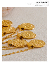 Cargar imagen en el visor de la galería, Collar Zodiac Charms
